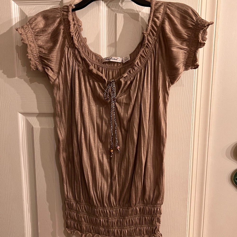 Women’s Body Central Boho Top Taupe Size Medium